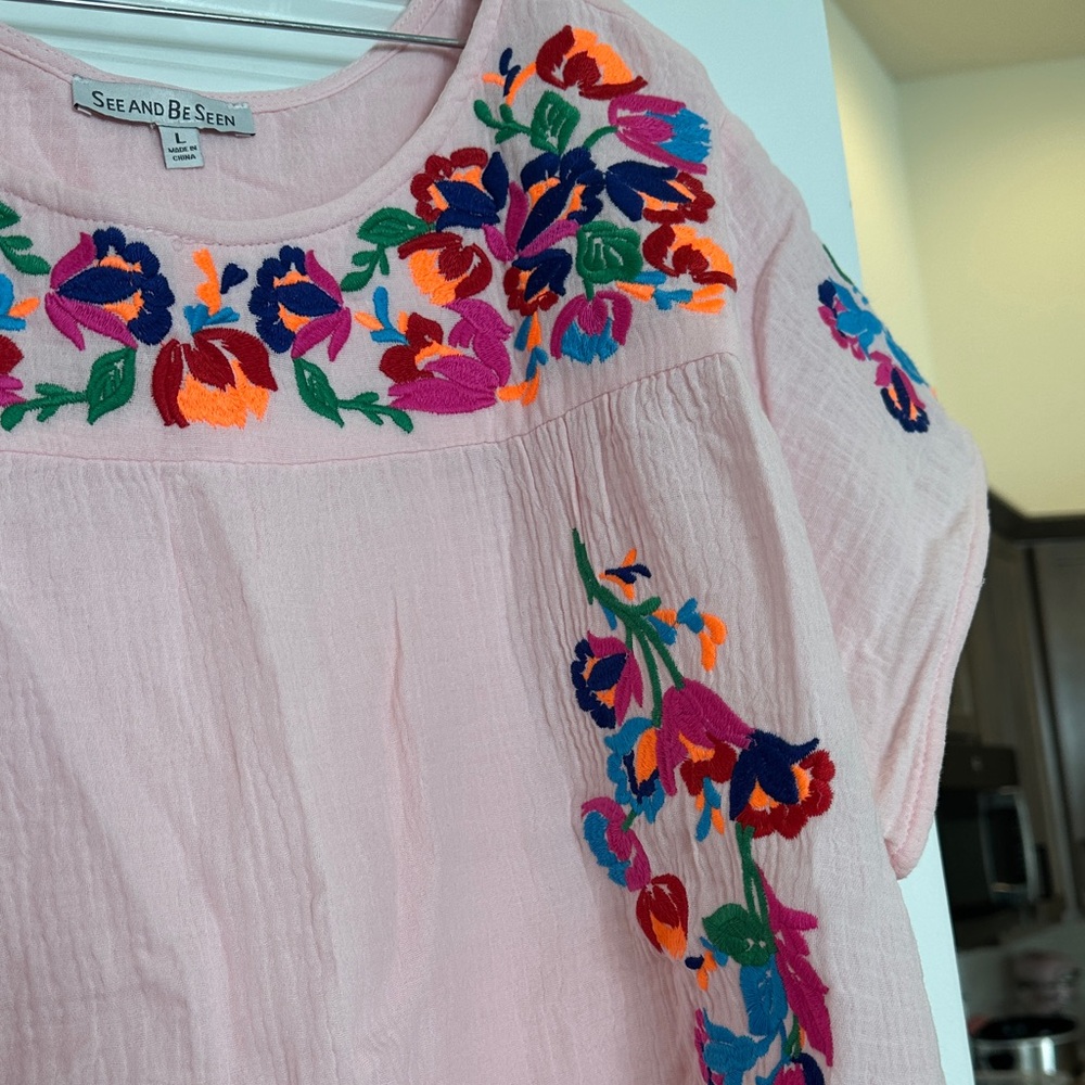 See and Be Seen Floral Embroidered Pink Blouse - Picture 4 of 7